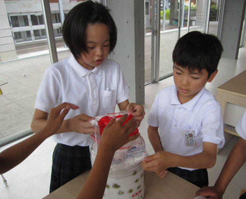 梅ジュースづくり