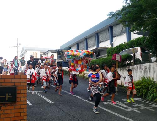 子ども上がり灯籠