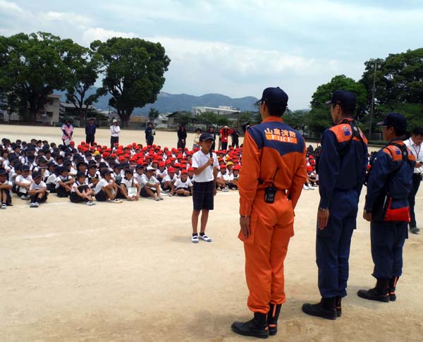 避難訓練 避難訓練