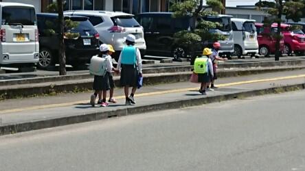 下校の様子３