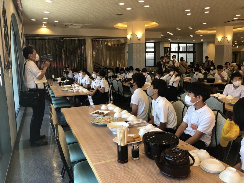 横並びで食べました