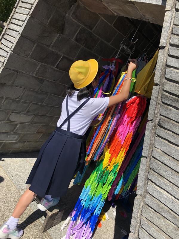 みんなで折った鶴も捧げました