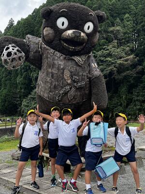 くまもんの前ではいチーズ！